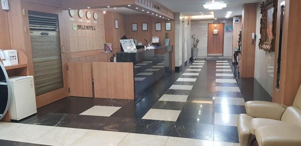 Bali Tourist Hotel Seul Zewnętrze zdjęcie